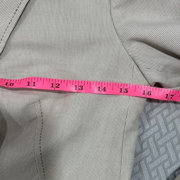 Stella McCartney Beige Cropped Blazer - Picture 3 of 6